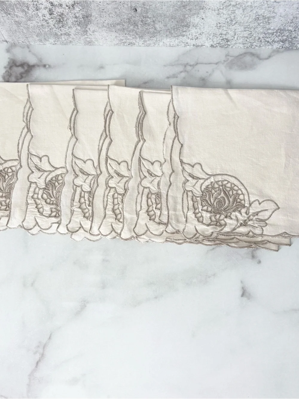 Vintage Linen Napkins Set of 6 Floral Cutwork Embroidered Scalloped Edge